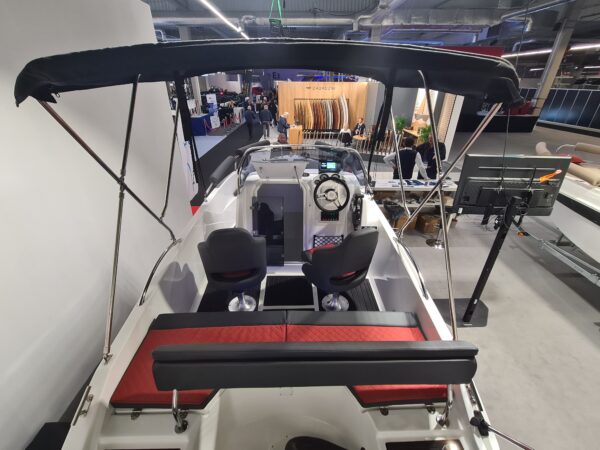 TRIDENT SAPPHIRE 530 SUNDECK